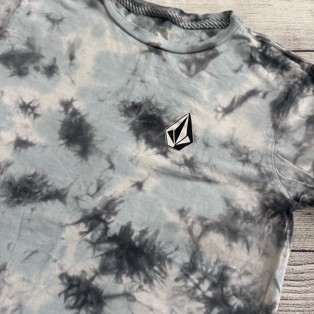 Volcom Tees - Picture 2 of 4